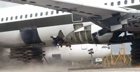 Ελαστική θωράκιση προστατεύει αεροπλάνα από εκρήξεις